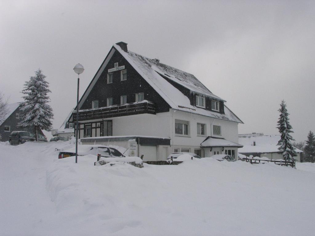Gastehaus Mira Hotel Winterberg Exterior photo
